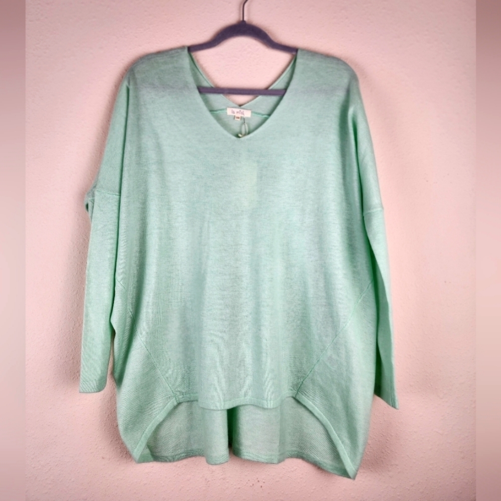 La Miel NWT Mint Slouchy V-Neck Pull-Over Sweater Size S/M